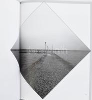 Féner Tamás: Fotó-toposzok. Parti Nagy Lajos bevezetőjével. Bp., 2014, Artphoto Galéria. Kiadói papí...