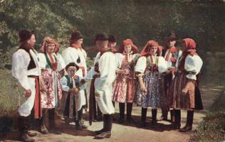 Slovakian folkwear (Rb)