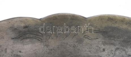 Antik ón kínálótál, jelzett, belsejében 1751-es dátummal, d: 22 cm