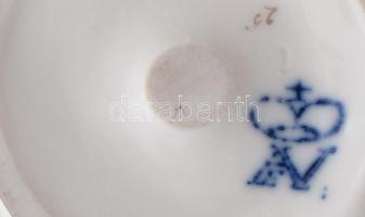 cca 1910/20 Aelteste Volkstedt balerina. Jelzett, szoknyáján sérüléssel, m: 13 cm