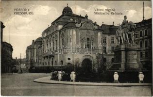 1915 Pozsony, Pressburg, Bratislava; Városi vigadó, kisvasút, városi vasút, vonat. Kaufmann kiadása / street view, urban railway, train (fa)