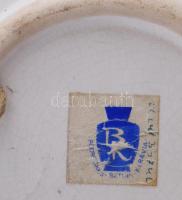 Bodrogkeresztúri bikás falitál, jelzett, kopással, 21x20 cm