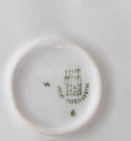 Zsolnay porcelán kisfiú tyúkocskával, kézzel festett, jelzett, (tervezte: Sinkó András), apró pattan...