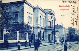 1908 Szombathely, Király utca, Vasmegyei kaszinó, villamossín, üzlet, kerékpáros (fl)