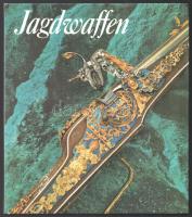 Johannes Schöbel: Jagdwaffen. Berlin, 1980, Militärverlag der DDR. 3. kiadás. 94 p. Német nyelvű könyv vadászfegyverek témában. Színes és fekete-fehér képekkel gazdagon illusztrált. Kiadói kartonált papírkötés.