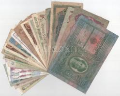 22db-os magyar és külföldi bankjegytétel, közte 1912. 100K felülbélyegzés nélkül + Írország 1988. 1P...