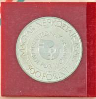 1984. 500Ft Ag "Nők évtizede" eredeti műbőr tokban, tanúsítvánnyal T:BU patina, az érmét t...