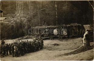 1917 A 10. honvéd gyalogezred katonai tábora, mise után, Geider és Sziklay tizedesek / WWI Austro-Hungarian K.u.k. military camp after the mass. photo (EK)