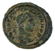 Római Birodalom / Siscia / II. Constantinus 325. Follis bronz (3,30g) T:XF Roman Empire / Siscia / Constantine II 325. Follis bronze "CONSTANTINVS IVN NOB C / PROVIDEN-TIAE CAESS - epsilon SIS double crescent" (3,30g) C:XF RIC VII 194-216