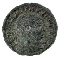 Római Birodalom / Siscia / II. Constantinus 325. Follis bronz (3,16g) T:VF Roman Empire / Siscia / Constantine II 325. Follis bronze "CONSTANTINVS IVN NOB C / PROVIDEN-TIAE CAESS - epsilon SIS double crescent" (3,16g) C:VF RIC VII 194-216