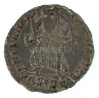 Római Birodalom / Siscia / I. Valentinianus 364-367. AE3 (2,20g) T:XF Roman Empire / Siscia / Valent...