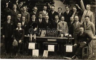 1925 Kassa, Kosice; Az első rádió kurzus csoportképe / the first radio course group photo. Vogel photo