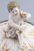 Antik ezüstözött cukortartó figurális porcelán fedővel, sérült, m: 19,5 cm