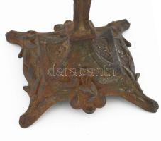 Szecessziós vas és bronz kétágú gyertyatartó, m: 24 cm