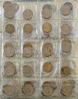 ~1920-1990. 266db-os rendezett csehszlovák, szlovák, cseh és csehmorva érmegyűjtemény kék gyűrűs alb...