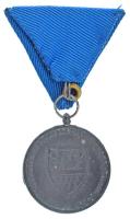 1940. "Erdélyi részek felszabadulásának emlékére" Zn emlékérem modern mellszalagon. Szign....