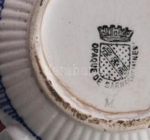 cca 1900, Sarreguemines tejkiöntő és cukortartó, jelzett, sérült, pótolt, m: 11 cm