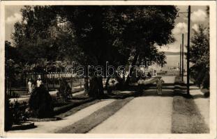 1939 Balatonlelle, sétány