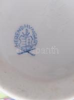 Herendi Viktória mintás váza, plasztikus virágdíszítéssel, jelzett, egyik virágon lepattanással m: 1...