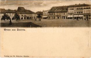 Beszterce, Bistritz, Bistrita; Fő tér, M. Binder, Kollmann & Keresztes, Glokner és Gajzágó, Knopp és Csákány Jakab üzlete. Th. Botschar kiadása / main square, shops (EK)