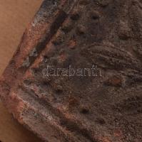 cca 1880/1890, Kalotaszeg, Kályhacsempe, életfa motívummal, sérülésekkel, 29,5x20 cm CSAK SZEMÉLYES ...