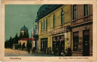 1925 Campulung Muscel, Hosszúmező, Kimpolung, Cimpolung (Arges); Str. Negru Voda si Libraria Staicu / street view, bookshop (worn corners)