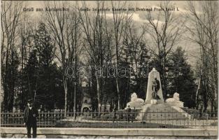 1915 Karánsebes, Caransebes; Große Infanterie Kaserne mit Denkmal Franz Josef I / Gyalogsági laktanya, Ferenc József szobor / K.u.K. military infantry barracks, statue of Franz Joseph I of Austria