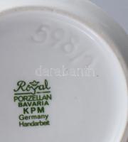 4 db Hutschenreuter és Kaiser porcelán váza. Fehér mázas plasztikus mintákkal jelzett, hibátlan m: 1...