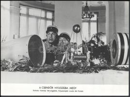 cca 1989 előtt készült filmek egy-egy jelenete Louis Funes főszereplésével, 5 db vintage produkciós ...