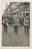 1940 Nagyvárad, Oradea; bevonulás tűzoltókkal / entry of the Hungarian troops with firefighters. Polyfoto photo + "1940 Nagyvárad visszatért" So. Stpl (fl)