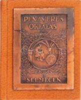 Pénzverés oktatása Selmecen. Miskolc, 1982, Miniatűrkönyv Gyűjtők Klubja. Kiadói műbőr kötés, plakettel. csak 250 példány. Minikönyv Kereskedelmi forgalomba nem került