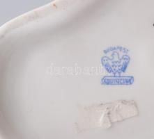 Aquincum Macival sétáló gyermek. Terv.: Káldor Aurél. Jelzett, hibátlan, m: 14,5 cm