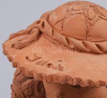 Illár Erzsébet (1940-): Lány kalapban, kalapja levehető, jelzett, kopással, m: 17 cm
