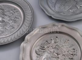 10 db ón tál. modern, német plasztikus darabok, címerekkel, jelenetekkel d: 22-30 cm