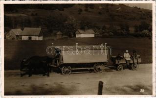 1940 Székelyudvarhely, Odorheiu Secuiesc; ökörszekér a bevonulás idejéből / oxen cart from the entry of the Hungarian troops era. Foto Kováts photo + "1940 Székelyudvarhely visszatért" So. Stpl (fl)