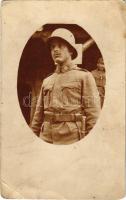 Első világháborús magyar katona rohamsisakban, tőrrel az oldalán / WWI K.u.k. military, Hungarian assault soldier in helmet with dagger. photo (EB)