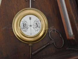 Antik ónémet stílusú falióra. Porcelán számlappal, működik, kulccsal, negyedütős, kopással, cca 90x3...