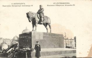 St Petersbourg statue of Alexander III (fl)