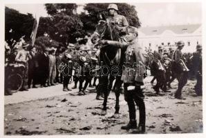 1938 Ipolyság, a Felvidék felszabadulásának örömünnepei, 12 db fotót tartalmazó leporelló, Dr. Sárai...