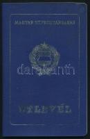 1988 Magyar Népköztársaság által kiállított, fényképes kék útlevél