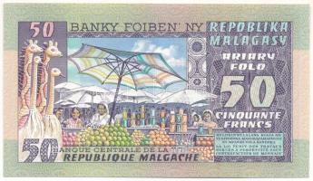 Madagaszkár DN (1974-1978) 50Fr (10A) T:UNC
Madagascar ND (1974-1978) 50 Francs (10 Ariary) C:UNC
...