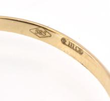 Arany (Au) 14K gyűrű smaragddal és gyémántokkal, jelzett, tanúsítvánnyal, méret: 56, bruttó: 1,5 g