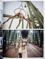 Az év fotói 2016. Szerk.: Bánkuti András. [Bp.], 2016, MÚOSZ - Viva Media Holding. Gazdag képanyagga...