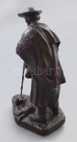 Beszédes János László (1874- 1922): Botján támaszkodó juhász. Hidegen festett gipsz, jelzés nélkül, ...