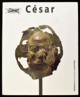 César. Paris, galerie nationale du Jeu de Paume. 10 juin - octobre 1997. Kiadói papírkötés, volt könyvtári példány, kissé kopottas állapotban.