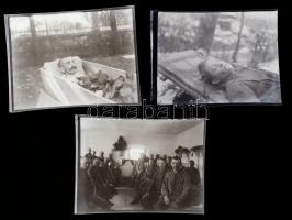 cca 1914-18 I. világháború, katonai frontkórház Fleck- Typhus (tífusz) táblával, holttestek, ritka f...