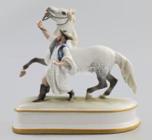Herendi, Óherendi lovát fékező csikós legény, kézzel festett, jelzett, hibátlan, m: 20 cm, h: 28 cm