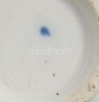 Kiöntő. máz alatti kék festéssel, jelzett, apró kopással m: 11 cm