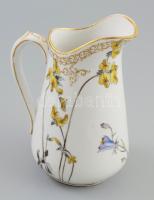 Kiöntő. Cseh kézzel festett porcelán. jelzés nélkül, apró kopással m: 15 cm