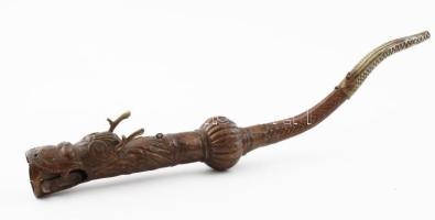 Mongol cam tánc hangszer: sárkányfejes réz trombita. cca 1900, Mongólia, h: 41 cm